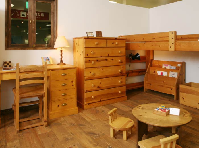 キッズ家具